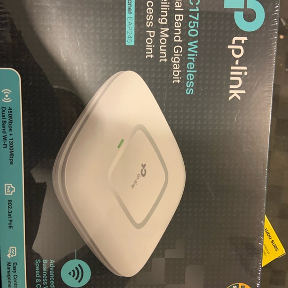 New, WIFI , Dual band business booster by tp-link. Wireless - Picture 2 of 5